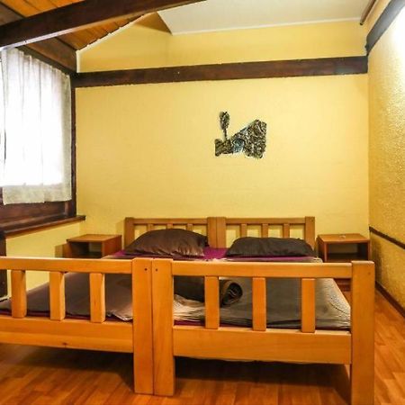 Pansion Sebilj Hostel Sarajevo Buitenkant foto