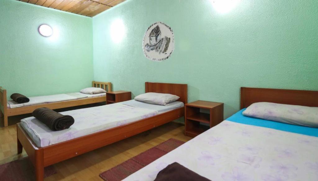 Pansion Sebilj Hostel Sarajevo Buitenkant foto