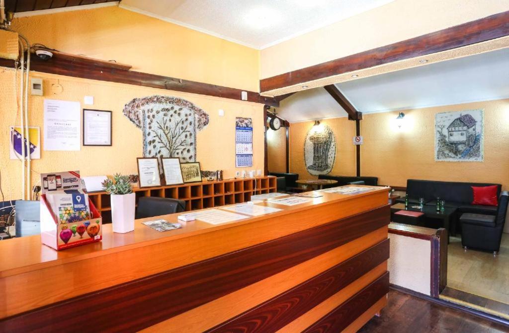 Pansion Sebilj Hostel Sarajevo Buitenkant foto